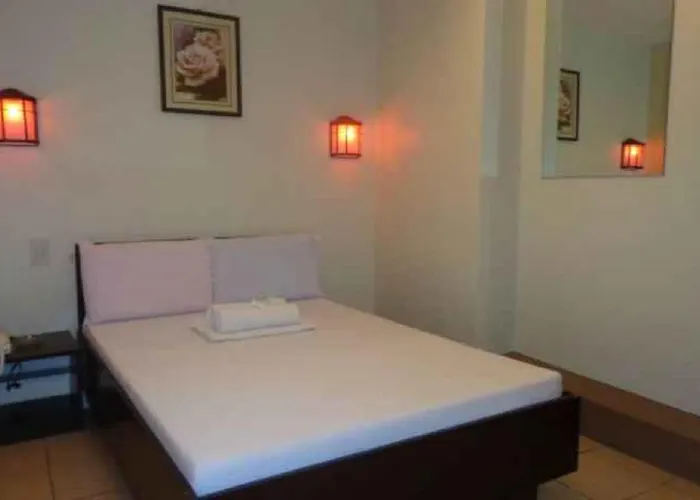 Oyo 662 Paradise Apartelle-Malinta